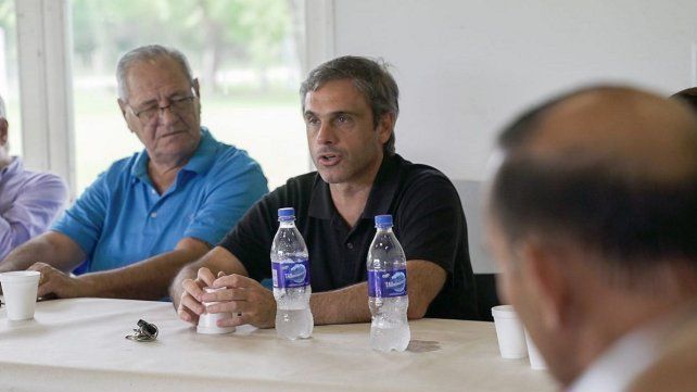 Guillermo Michel se reunió con trabajadores de la industria de la carne.