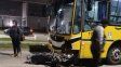 Murió un motociclista tras chocar de frente contra un colectivo en el norte de la ciudad