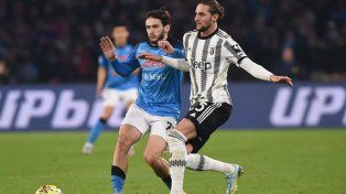 Juventus y Nápoli se enfrentan en Turín por la Serie A de Italia