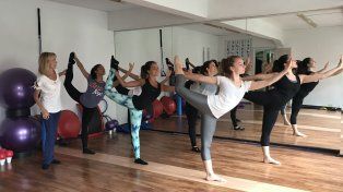 Mirta de Fussi ofrece YOGA TOTAL®