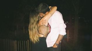 La foto que muestra a Del Potro cuando mira encantado a su novia Jimena Barón