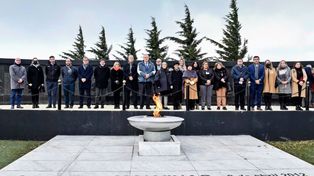 Los funcionarios estuvieron en el memorial de la guerra de Malvinas.