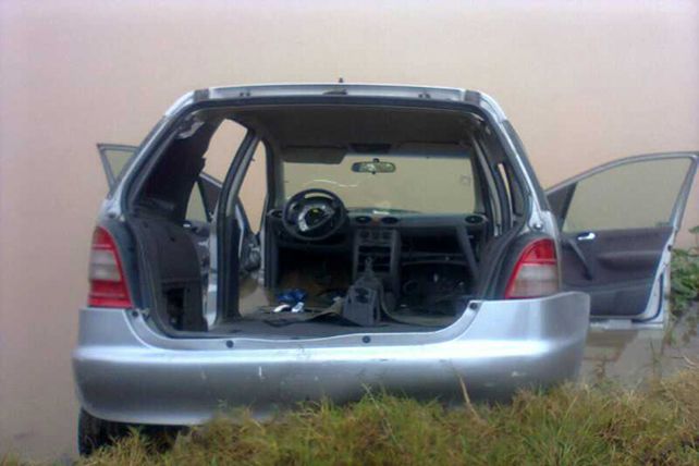 Hallaron un Mercedes Benz robado y desguazado en aguas del Colastiné