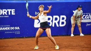 Lourdes Carlé y Julia Riera quedaron eliminadas en el WTA 60 de Vacaría