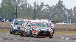 Exequiel Bastidas hizo podio y es más líder que nunca en el torneo