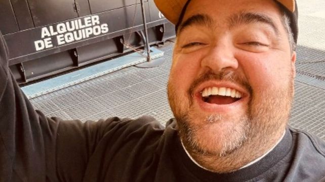 Darío Barassi fue dado de alta después de pasar por el quirófano y festejó con sus hijas en redes.