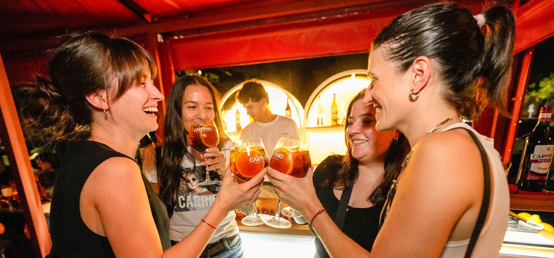 Carpano Weekends aterriza en la capital del vermut con gastronomía y música en vivo