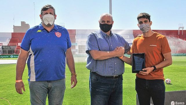 El presidente de Unión reconoció al plantel que ascendió a la Liga Nacional de Básquet.&nbsp;