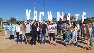 Vacunación: relevaron población en barrios y quieren sumarse