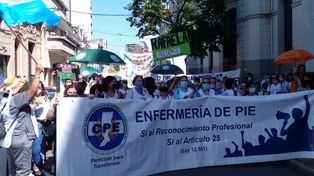 Enfermeras y enfermeros de toda la provincia busca ser reconocidos como profesionales de la salud.