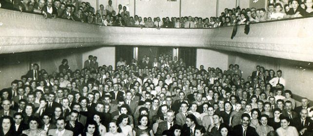 En los cines confluían las familias