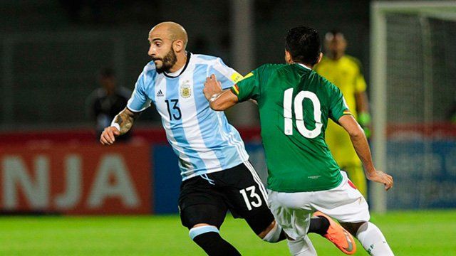 Javier Pinola.