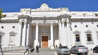 Se reactiva el debate legislativo en torno al presupuesto provincial 2022.