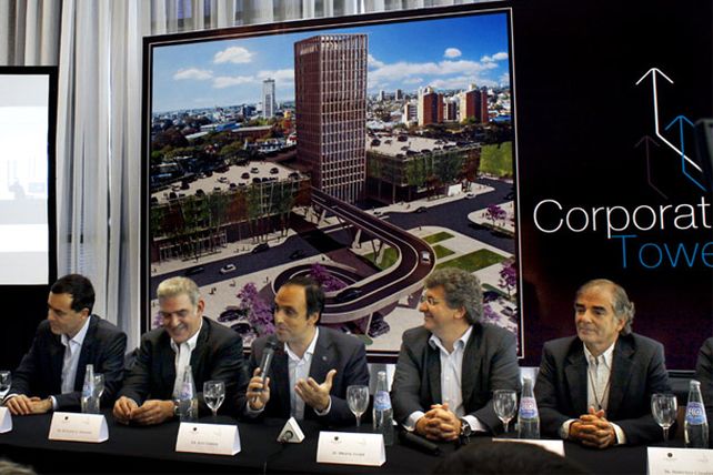 Corporate Tower: una recorrida por las obras del complejo de oficinas y estacionamiento