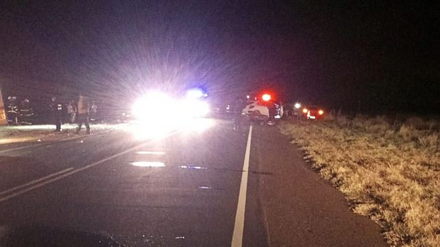 Colisionaron una camioneta y un auto en el kilómetro 51 de la ruta provincial 16 en el tramo Larroque - Gualeguaychú. Hay una mujer en grave estado&nbsp;
