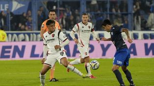 Guch y Regiardo, son dos de los jóvenes jugadores de las inferiores de Newells que se afirmaron en este semestre. Ellos indican el sendero a recorrer.