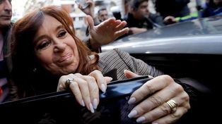Cristina afirmó que no tiene ningún inconveniente en que allanen sus domicilios