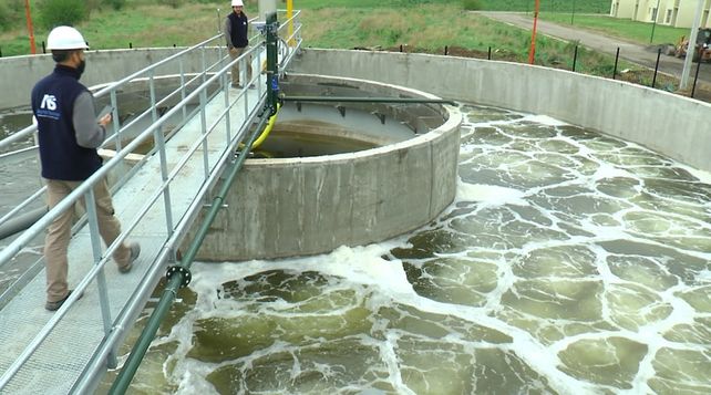 De Grandis destacó que con la planta de efluentes la calidad del agua tratada con la tecnología de ozono beneficiará la salud ambiental.