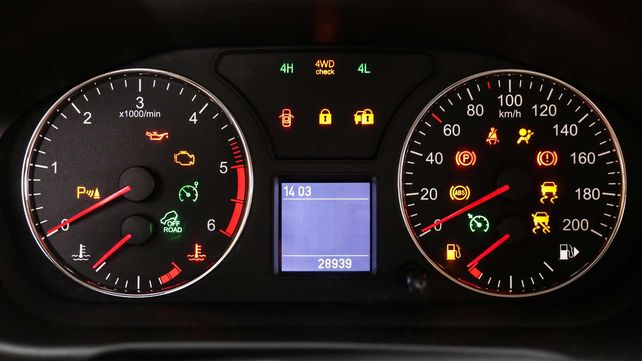 La idea es ayudar a interpretar&nbsp; las señales que tu auto te está enviando vía luces.