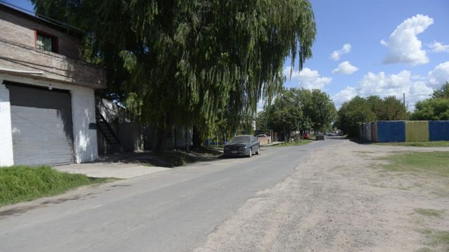 Fresno al 7700. Juan José López tomaba una cerveza a la sombra de un sauce cuando fue ejecutado con tres disparos de 9 milímetros.