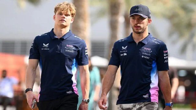 Paul Aron junto a Pierre Gasly. Compartirán la primera práctica con Alpine en Monza.