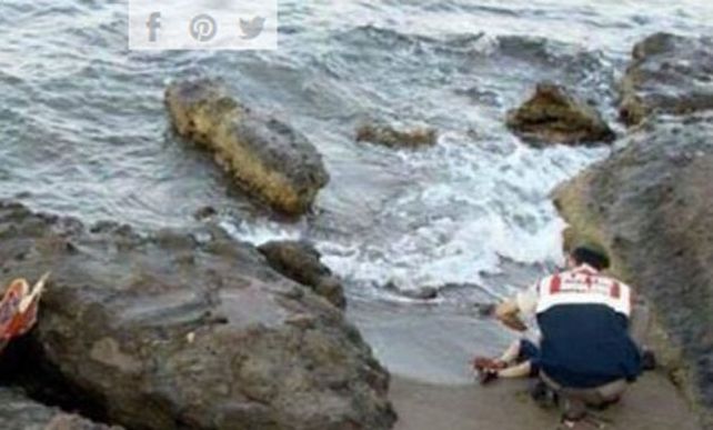 Una segunda imagen mostraría que el cuerpo de Aylan apareció en otro sector de la playa.