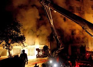 Al menos 109 muertos en atroz incendio