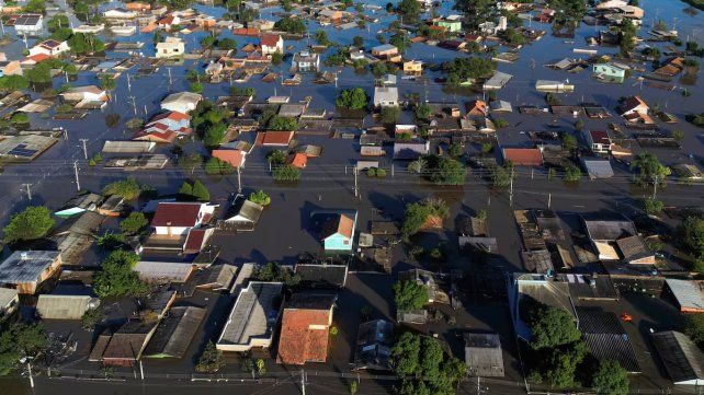 Prosigue la tragedia en Brasil: ya son 126 los muertos por las inundaciones y vuelven las lluvias