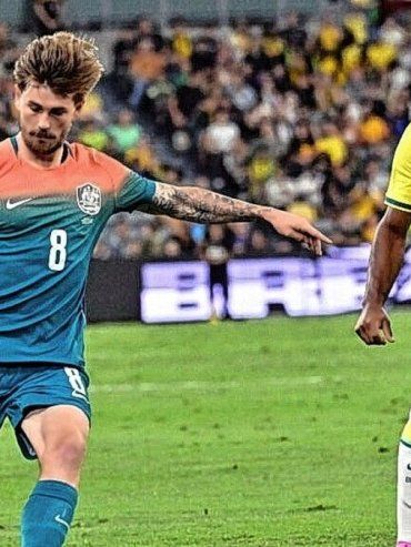 Brasil rescató un empate agónico ante Australia en su primer amistoso post Mundial