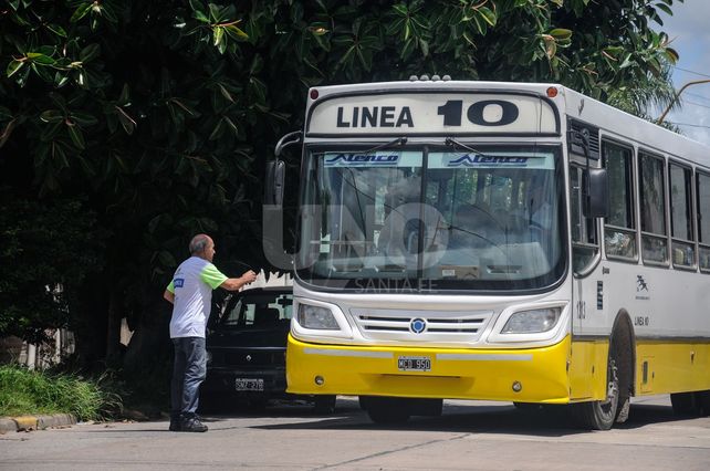 Corral confirmó que los empresarios del transporte urbano solicitaron subir la tarifa