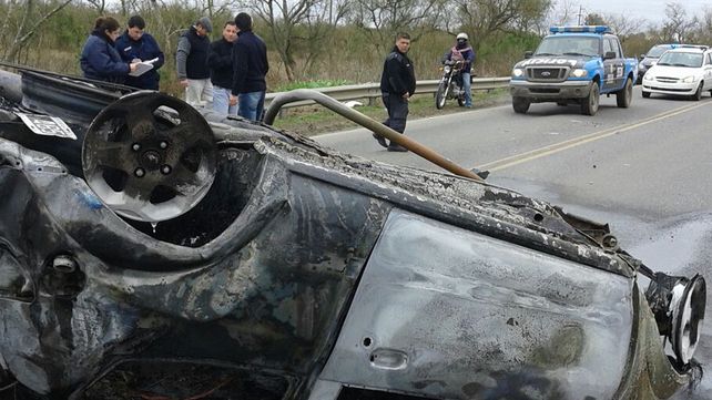 Impresionante accidente en la ruta 6 en Esperanza