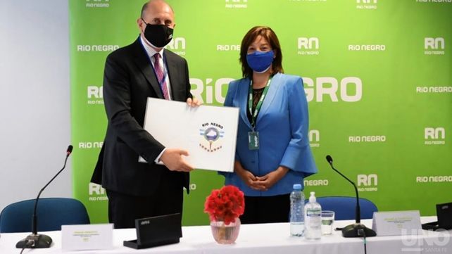 Perotti se trae tecnología de Río Negro para combatir la inseguridad