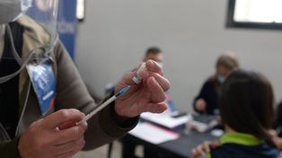 Las compañías farmacéuticas Pfizer y BioNTech trabajarán sobre una vacuna&nbsp;con tecnología de ARN mensajero.