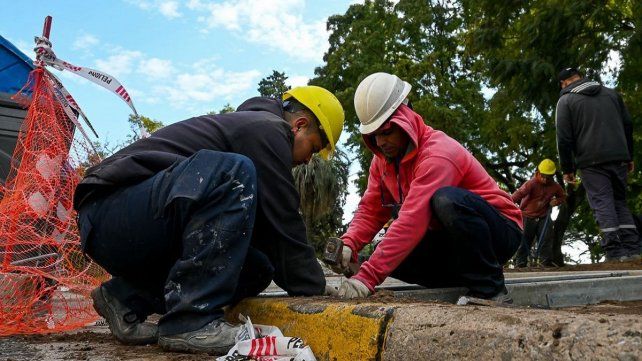 La Municipalidad de Paraná recupera espacios peatonales.