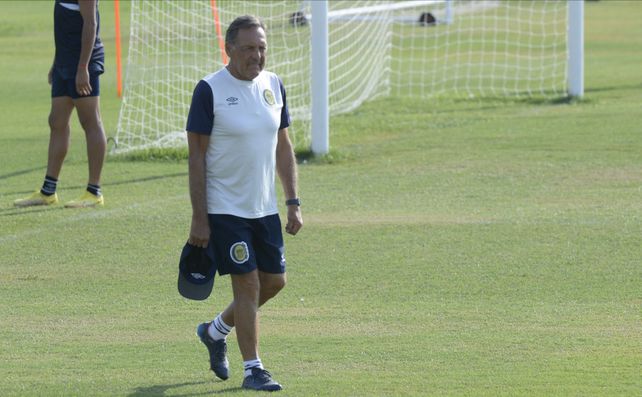 Russo confía mucho en Ortiz y le devolvería la titularidad. ¿Hará más variantes el DT después de lo que mostró su equipo ante Unión?