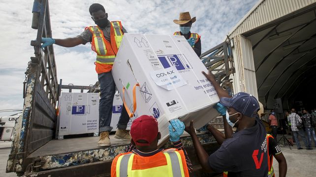 La iniciativa Covax distribuyó vacunas en países africanos como Somalia.