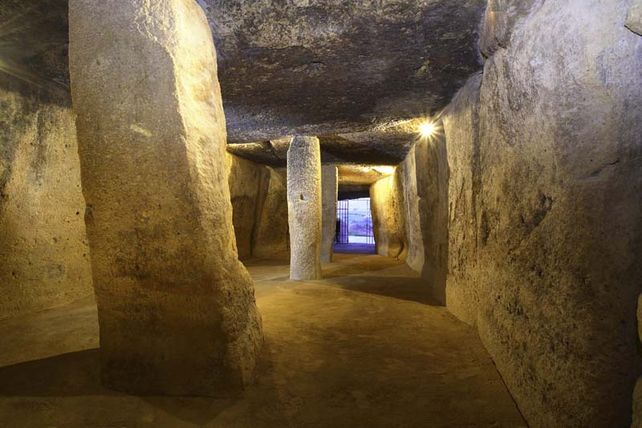 Impresionante. La cueva de Menga