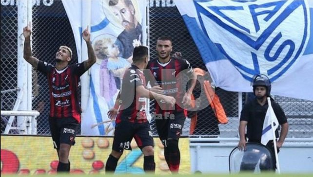 Patronato y Chacarita tienen un cotejo clave por la permanencia
