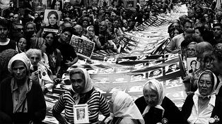 El documental está pensando en la relación indisoluble entre democracia y derechos humanos.&nbsp;