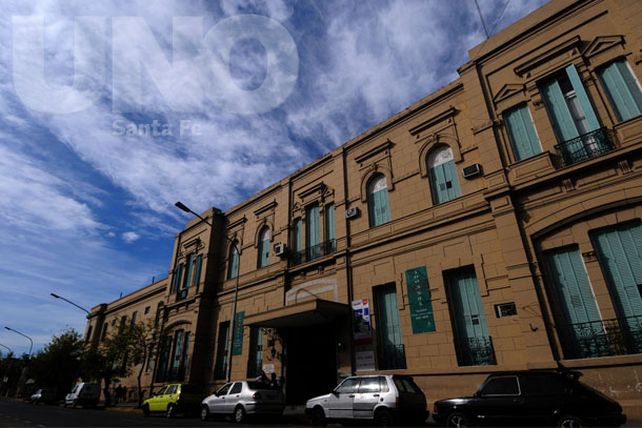 Miembro de la Uocra baleado en su vehículo en Sauce Viejo