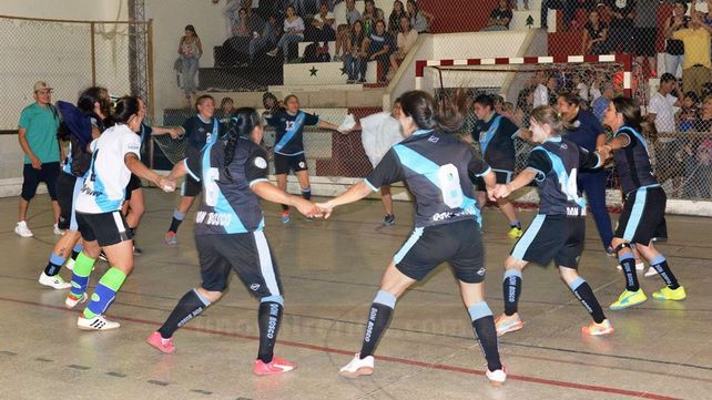 El campeón de todo. El equipo de futsal de Don Bosco Femenino se quedó con el torneo Anual y fue el mejor del año.