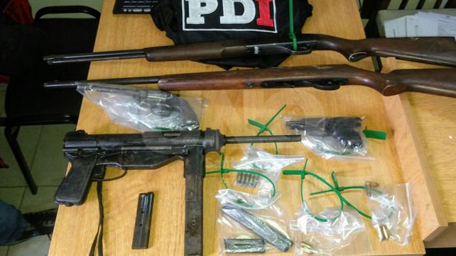 Armado para la guerra: cayó un sujeto con cinco armas en barrio San Lorenzo