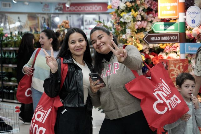 Muchos rosarinos ya están visitando Mall China.