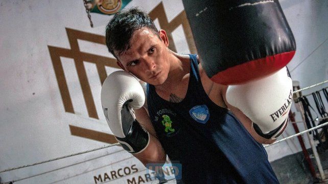 Marcos Martínez se prepara para su primera pelea del año.