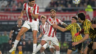 Estudiantes ganó de local en La Plata.