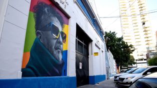 De poeta a poeta. El mural de Fito estará en el empedrado pasaje Simeoni, con nombre de quien fuera poeta de la ciudad.