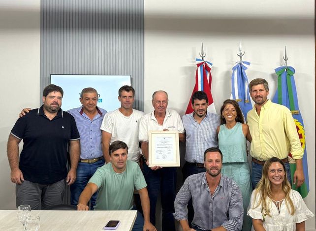 Los representantes de las cabañas de producción ovina recibieron el texto de la ley que busca fomentar el consumo de este tipo de carne.