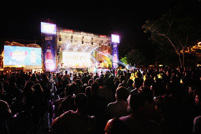 Miles de personas disfrutaron del comienzo de Música en el Río