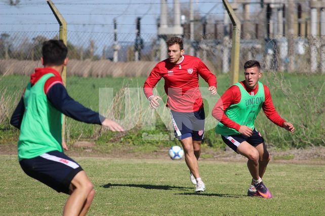 Ya hay equipo para jugar contra Lanús