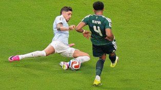 En el debut, Uruguay debió conformarse con un empate ante Arabia Saudita.